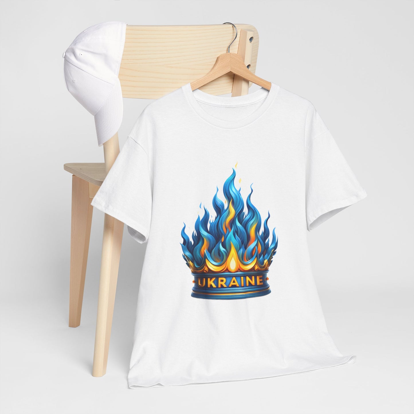 Unisex T-shirt with crown - Ukraine