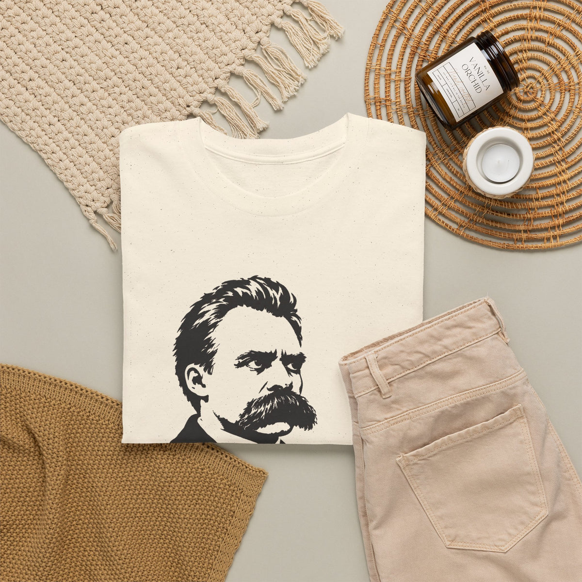 Unisex T-Shirt mit Zitat - Friedrich Nietzsche - Was mich nicht umbringt