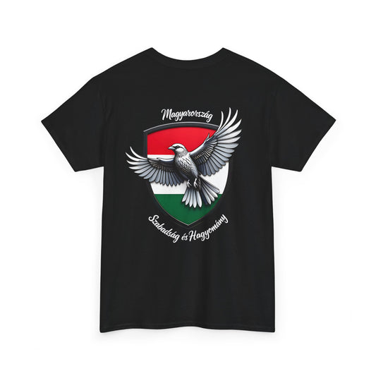 Unisex T-Shirt mit Falken und Spruch - Ungarn