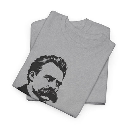Unisex T-Shirt mit Zitat - Friedrich Nietzsche - Was mich nicht umbringt
