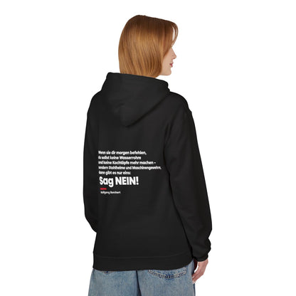 Unisex Fleece Hoodie mit Zitat - Borchert - Sag Nein – person-1-back