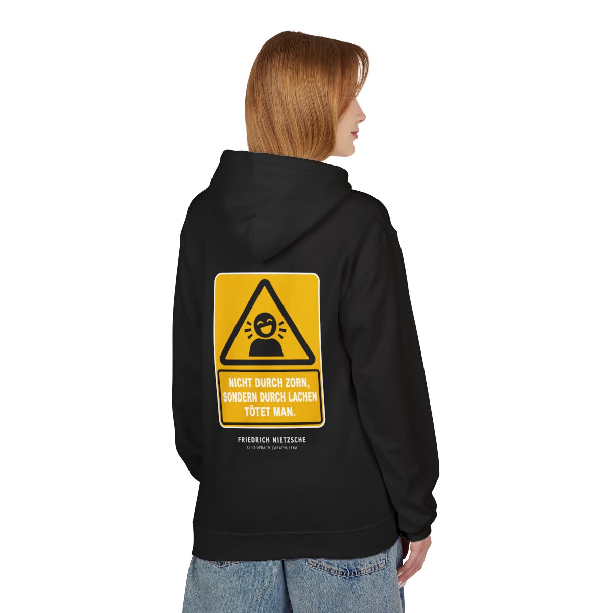 Unisex Fleece Hoodie mit Zitat - Nietzsche - Nicht durch Zorn – person-1-back