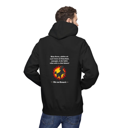 Unisex Fleece Hoodie mit Zitat - Bismarck - Deutschland in den Sattel – person-2-back