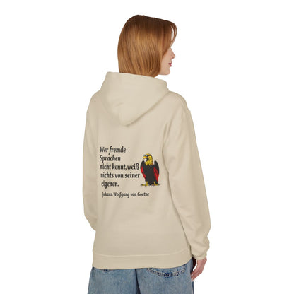 Unisex Fleece Hoodie mit Zitat - Goethe - Fremde Sprachen – person-1-back