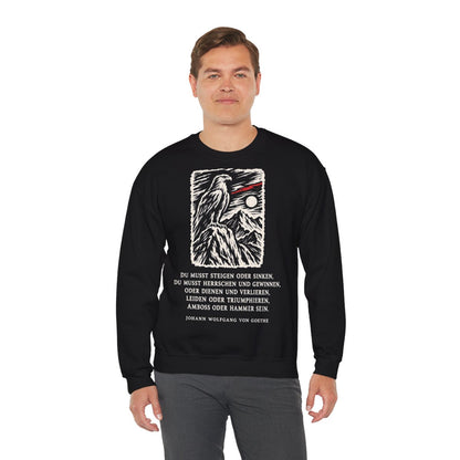 Unisex Sweatshirt mit Zitat - Goethe - Du musst steigen oder sinken – person-3