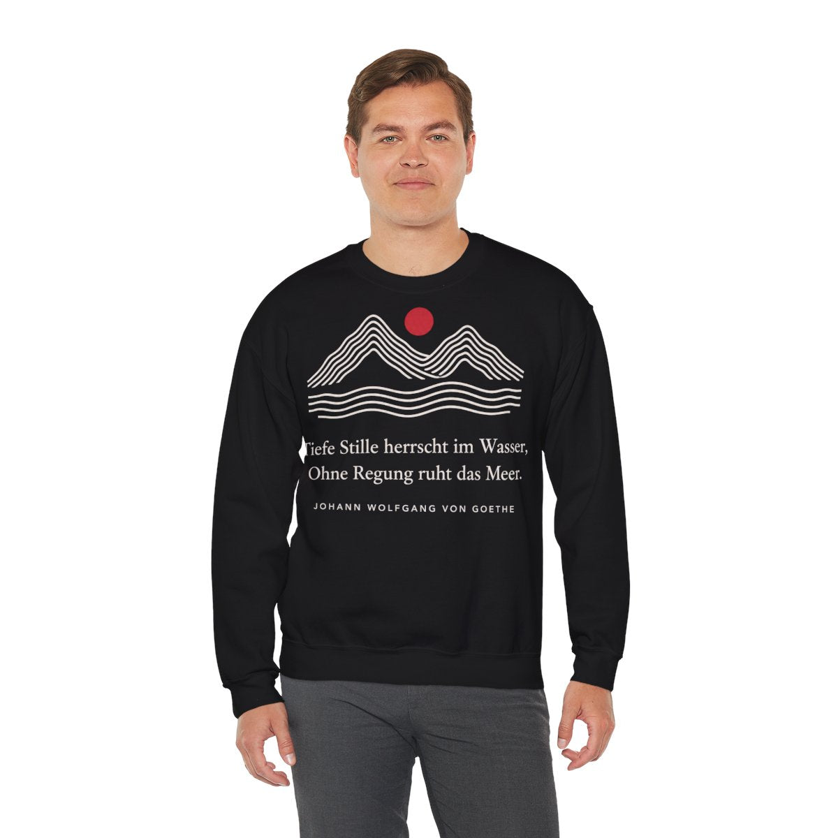Unisex Sweatshirt mit Zitat - Goethe - Tiefe Stille herrscht im Wasser Linien – person-3