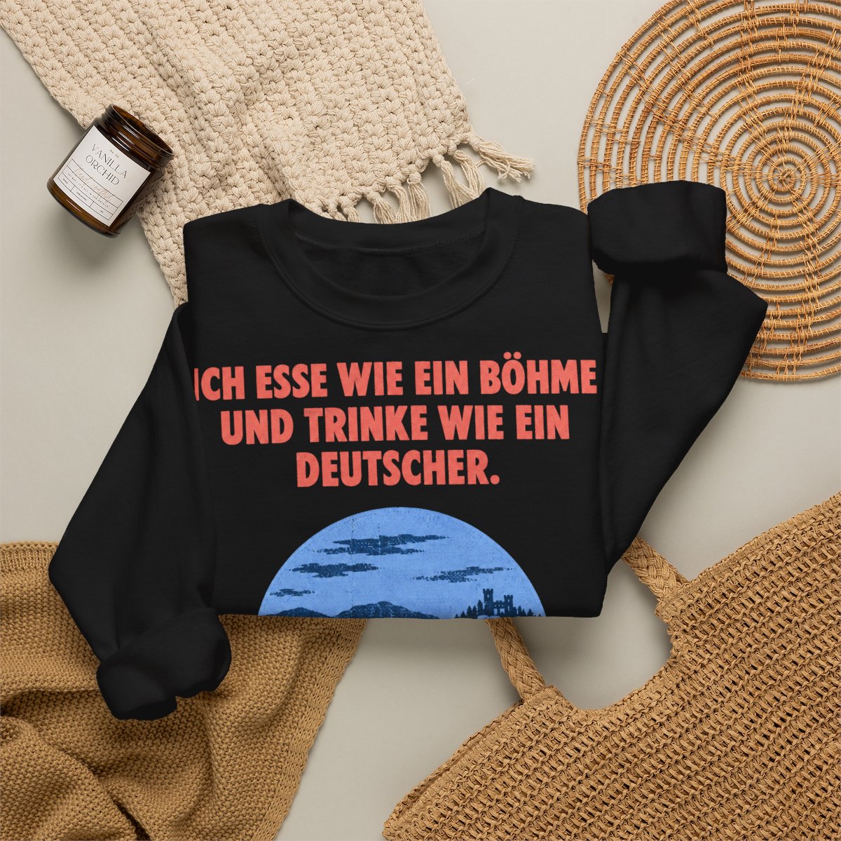 Unisex Sweatshirt mit Zitat - Luther - Ich esse wie ein Böhme Plakat – folded-2