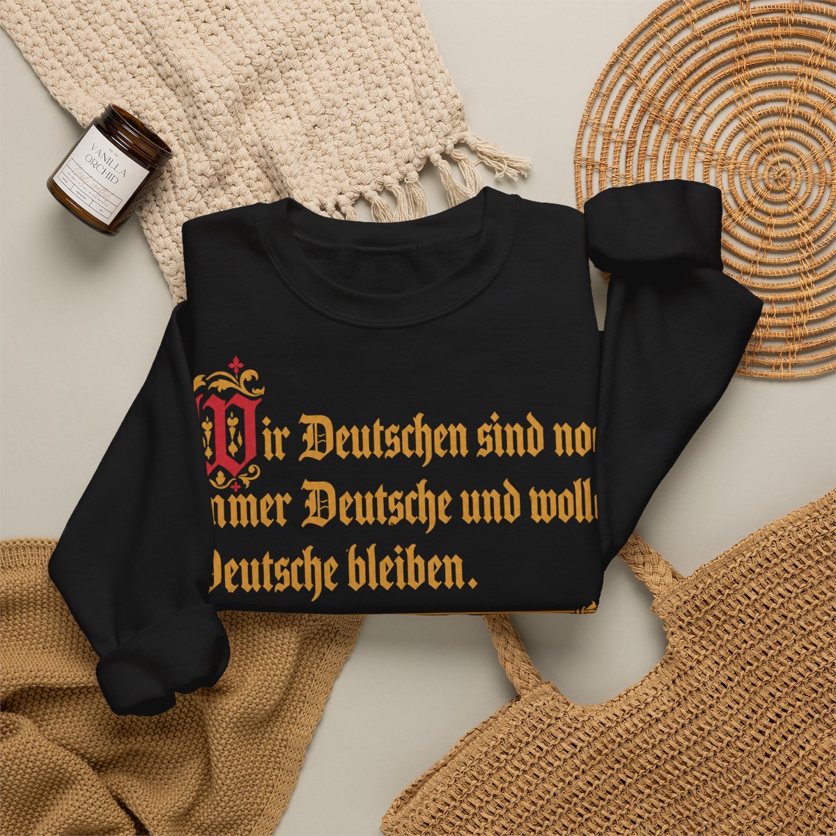 Unisex Sweatshirt mit Zitat - Luther - Wir Deutschen sind noch immer Fraktur – folded-2