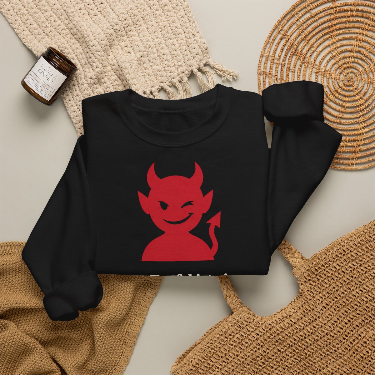Unisex Sweatshirt mit Zitat - Kraus - Der Teufel ist ein Optimist – folded-2