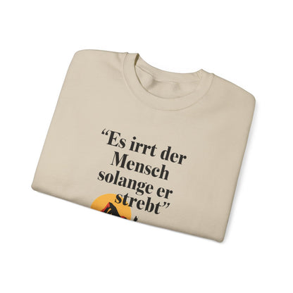 Unisex Sweatshirt mit Zitat - Goethe - Es irrt der Mensch – folded