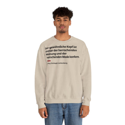 Unisex Sweatshirt mit Zitat - Lichtenberg - Der gewöhnliche Kopf ist immer – person-2