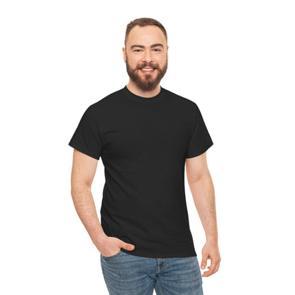 Unisex T-Shirt mit Zitat - Bertha von Suttner - Die Waffen nieder (Druck hinten) – person-3