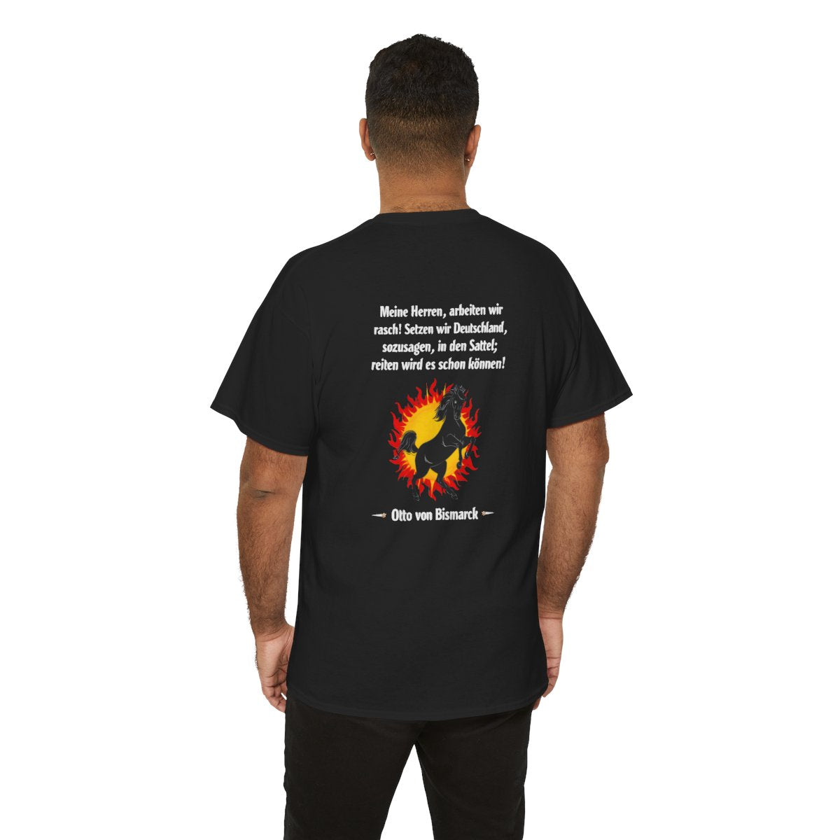 Unisex T-Shirt mit Zitat - Bismarck - Deutschland in den Sattel (Druck hinten) – person-6-back