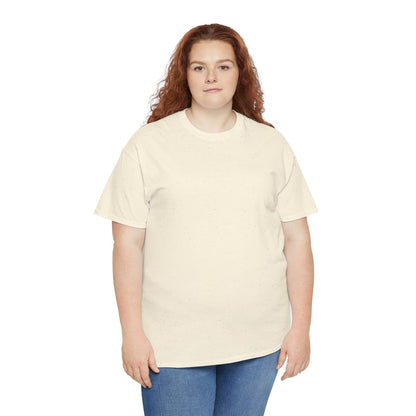 Unisex T-Shirt mit Zitat - Friedrich Nietzsche - Was mich nicht umbringt (Druck hinten) – person-5