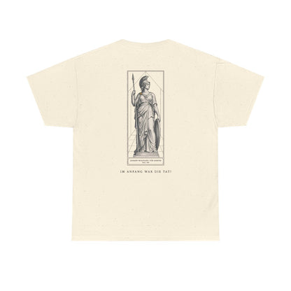 Unisex T-Shirt mit Zitat - Goethe - Im Anfang war die Tat (Druck hinten) – back