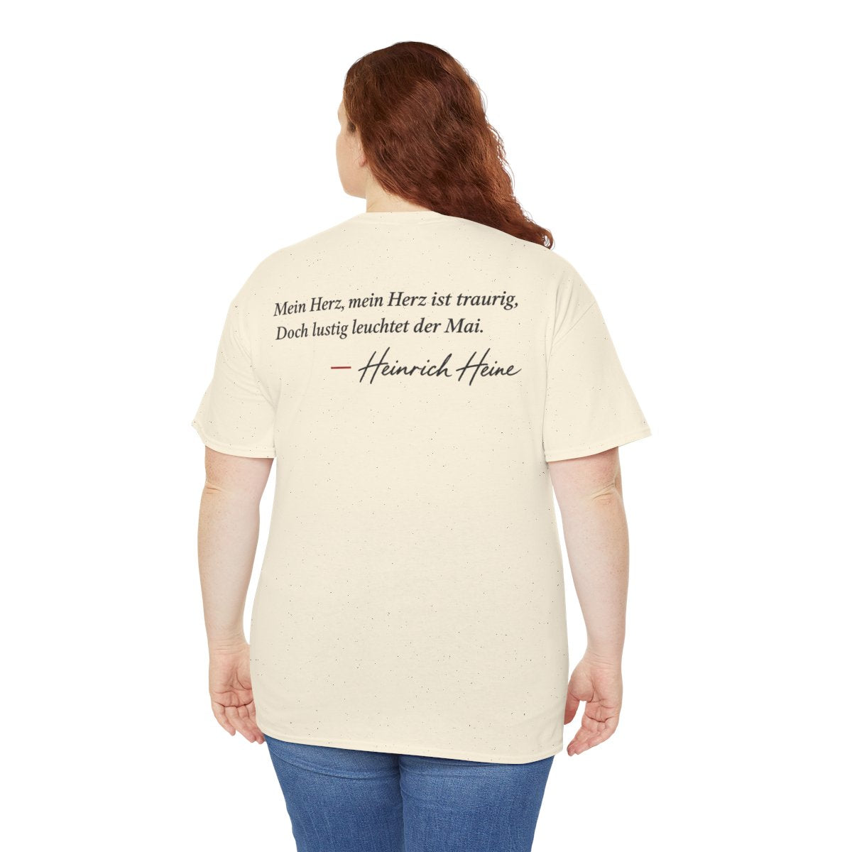 Unisex T-Shirt mit Zitat - Heine - Mein Herz, mein Herz ist traurig Signatur (Druck hinten) – person-5-back