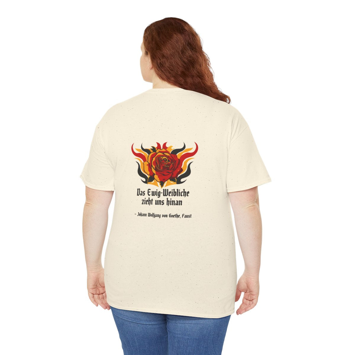 Unisex T-Shirt mit Zitat - Goethe - Das Ewig-Weibliche (Druck hinten) – person-5-back