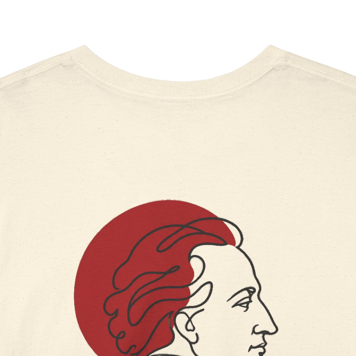 Unisex T-Shirt mit Zitat - Goethe - Wer Waffen schmiedet (Druck hinten) – back-collar-closeup