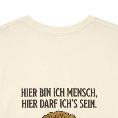 Unisex T-Shirt mit Zitat - Goethe - Hier bin ich Mensch (Druck hinten) – back-collar-closeup