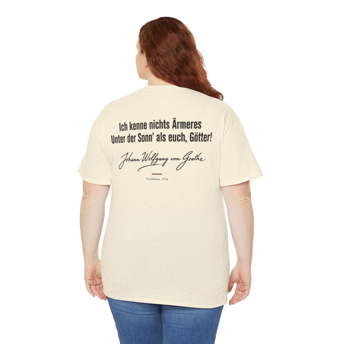 Unisex T-Shirt mit Zitat - Goethe - Ich kenne nichts Ärmeres Signatur (Druck hinten) – person-5-back