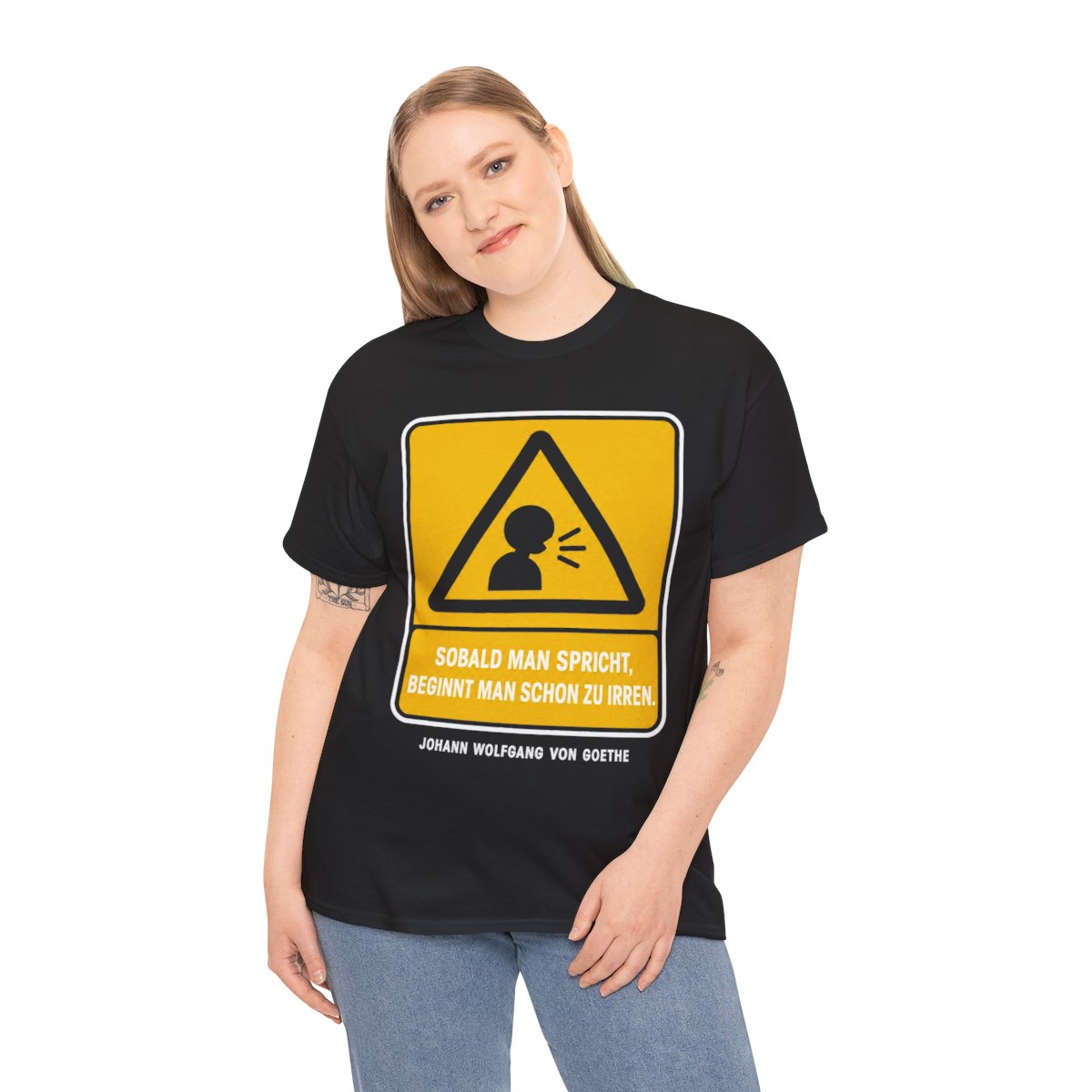 Unisex T-Shirt mit Zitat - Goethe - Sobald man spricht – person-2