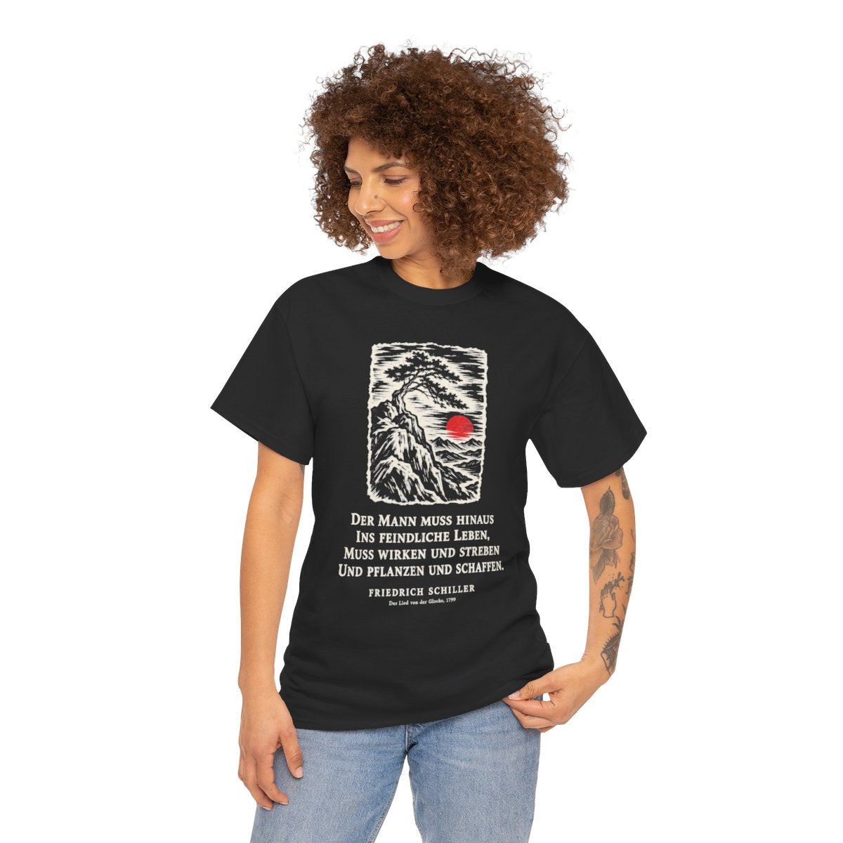 Unisex T-Shirt mit Zitat - Schiller - Der Mann muss hinaus – person-1