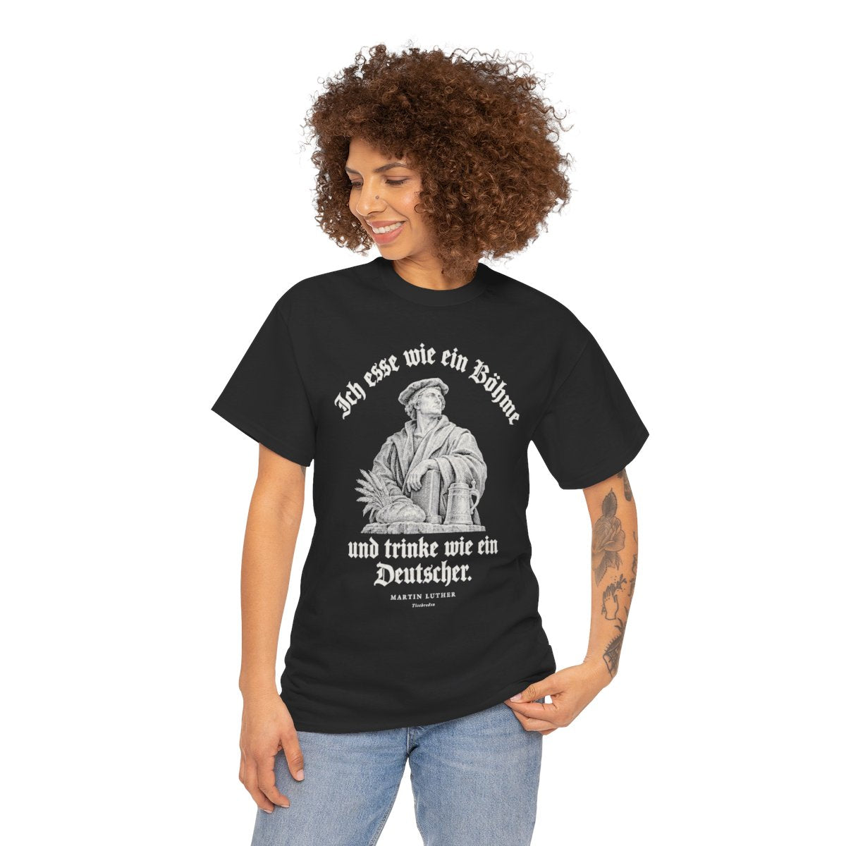 Unisex T-Shirt mit Zitat - Luther - Ich esse wie ein Böhme Gravur – person-1