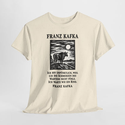 Unisex T-Shirt mit Zitat - Kafka - Ich bin unpünktlich – hanging-1