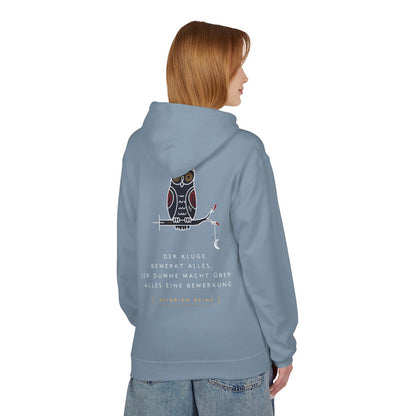 Unisex Fleece Hoodie mit Zitat - Heinrich Heine - Dumme Bemerkung – person-1-back